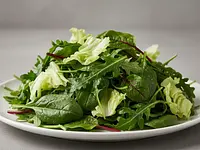 Salad mix (arugula, lamb's lettuce, iceberg lettuce)