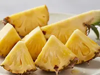 Ananas świeży (pokrojony)