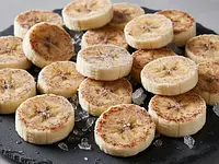 Banana (frozen, sliced)