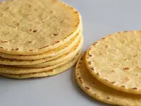 Corn tortilla (small)