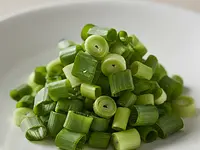 Green onions (long chives)