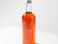 Triple sec (orange liqueur, e.g. Cointreau)