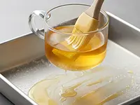 Masło (roztopione, do posmarowania formy)