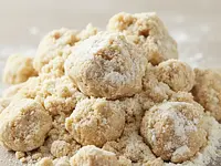 Wheat flour (crumb topping)