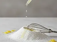 Powdered sugar (glaze)