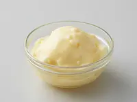Masło (roztopione, przestudzone)