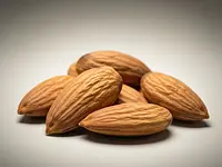 Migdały (całe, obrane)