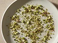 Siekane pistacje do dekoracji