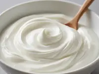 Jogurt naturalny gęsty (z żywymi kulturami bakterii)