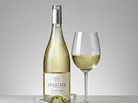 Wytrawne białe wino