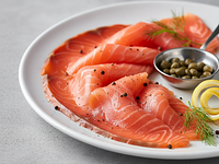 Łosoś wędzony na zimno w plastrach