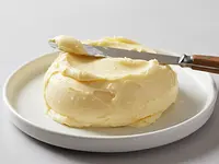 Masło (w temperaturze pokojowej)