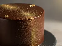 Edible gold glitter