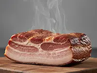 Boczek wędzony parzony