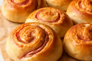 Ham rolls with cheese